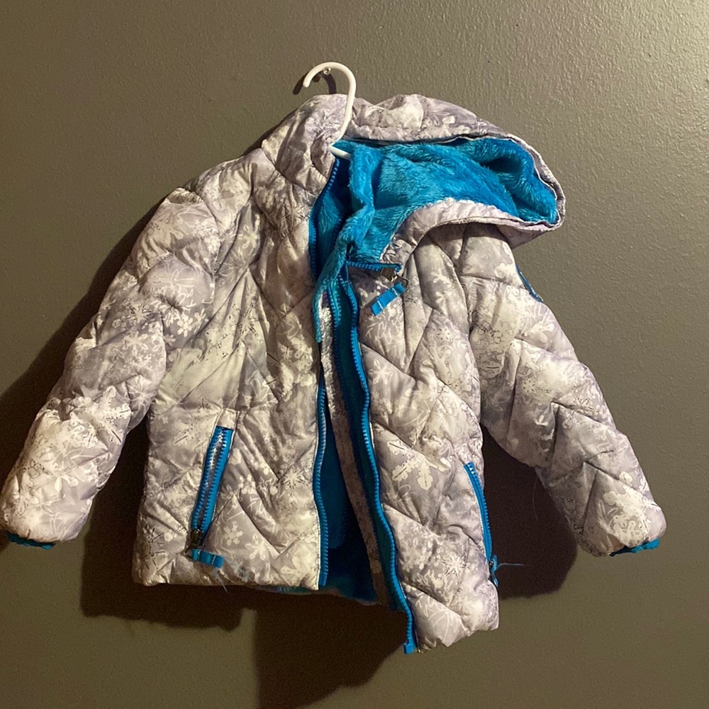 Snozu white/gray puffer jacket. Size 3T